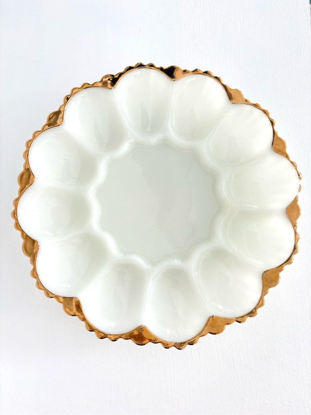 Anchor Hocking Vtg Milk Glass Deviled Egg Plate Platter Gold Trim Ornate